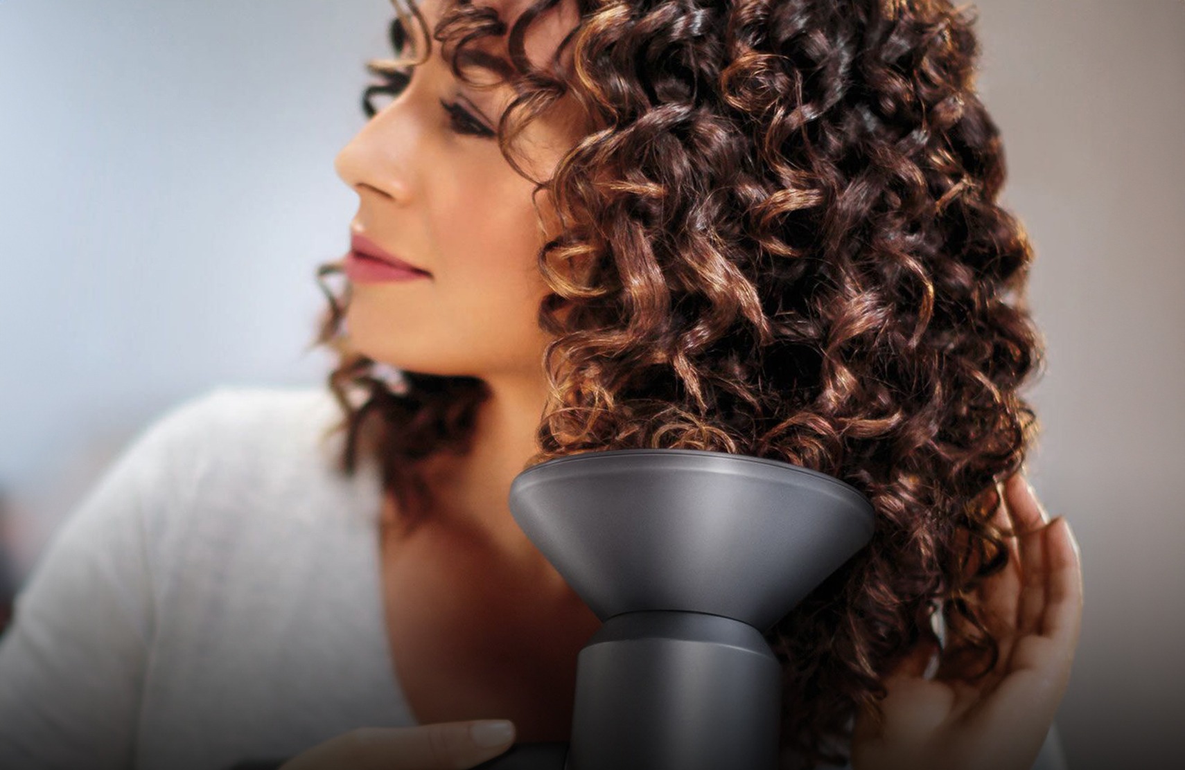 Как сушить волосы диффузором